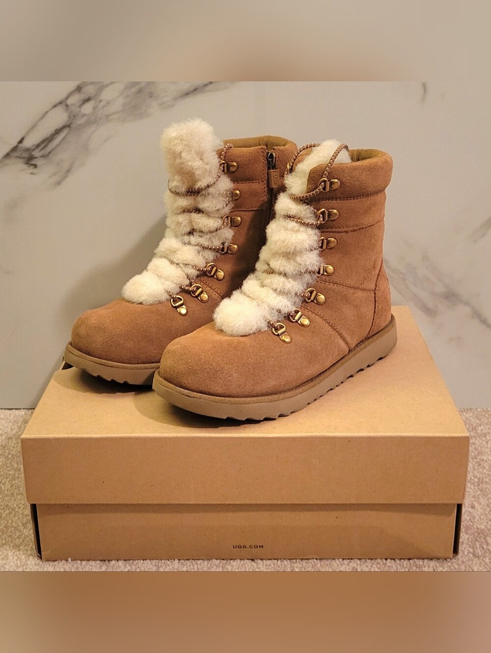 UGG Viki Suede Boots Chestnut Kids Size 4